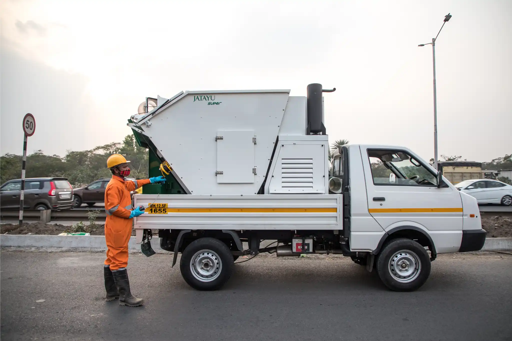 Jatayu Garbage Suction Machine