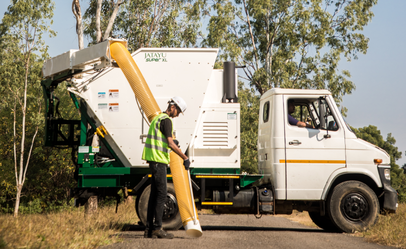 Jatayu Super XL high-capacity vacuum waste collector built for large illegal garbage dumps and black spot cleanup. Features extended hopper capacity for longer routes with fewer unloading stops, delivering powerful contactless wet and dry MSW collection.